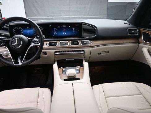 Used 2026 Mercedes-Benz GLE 350 4MATIC image 9