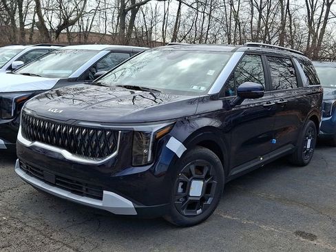 New 2026 Kia Carnival EX FWD image 3