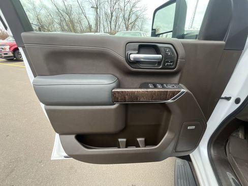 Used 2023 GMC Sierra 2500 Denali w/ Denali Ultimate Package image 23