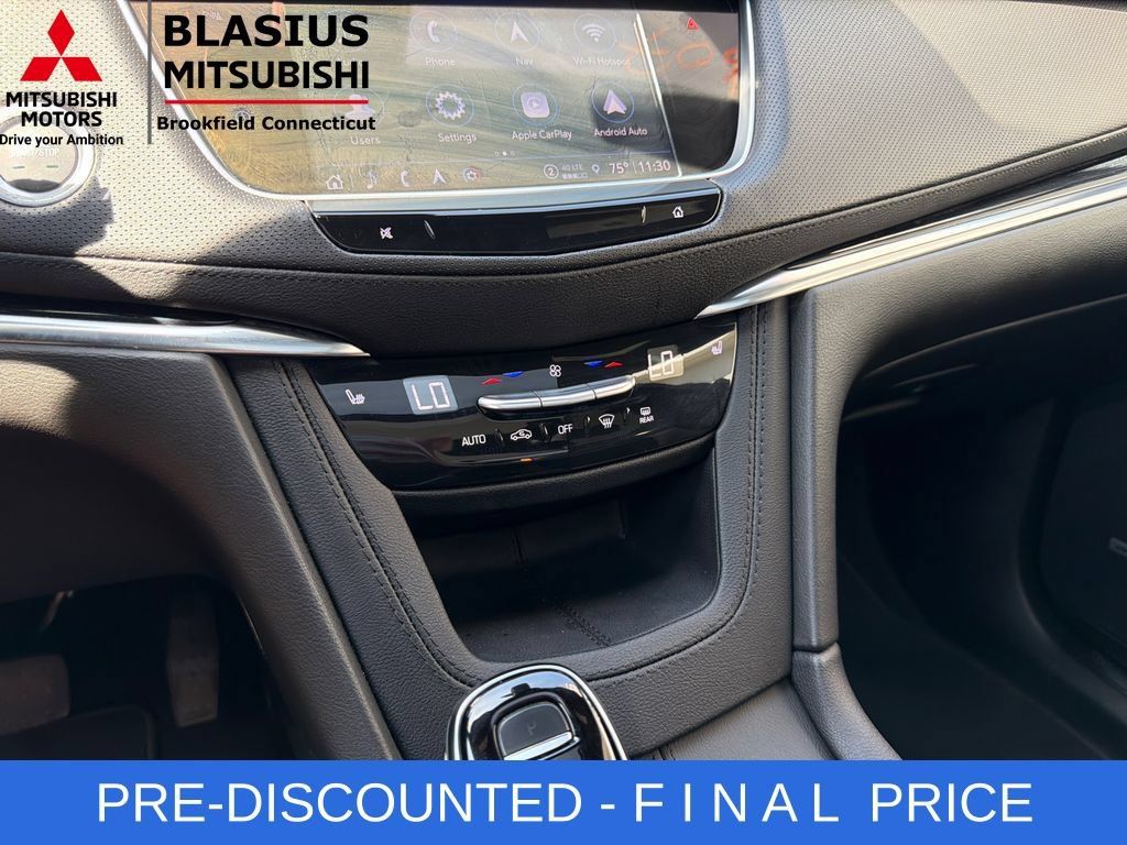 Used 2025 Cadillac XT5 Premium Luxury AWD/4WD image 26
