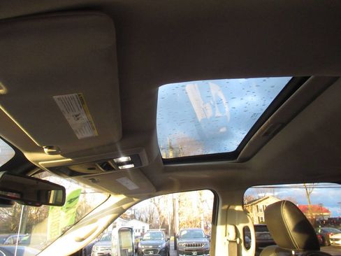 Used 2016 RAM 3500 Laramie image 21