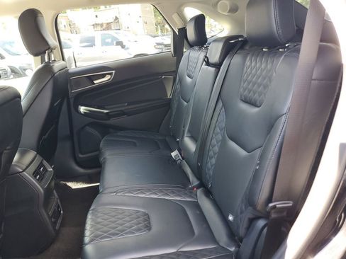 Used 2024 Ford Edge Titanium AWD/4WD image 11