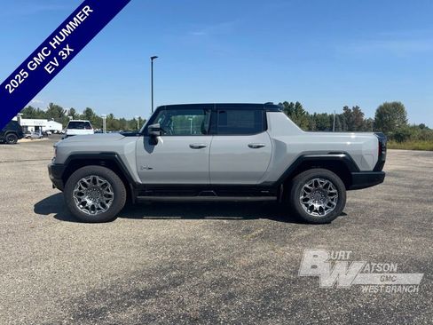 New 2025 GMC Hummer EV 3X image 3