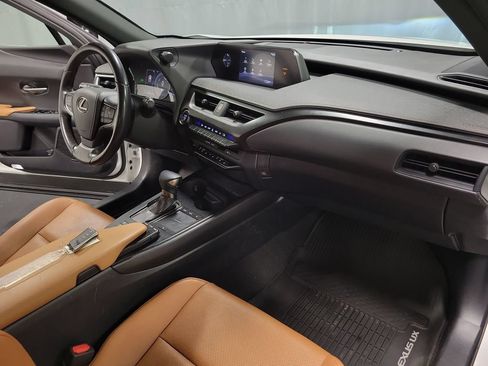 Used 2019 Lexus UX 250h AWD/4WD image 34