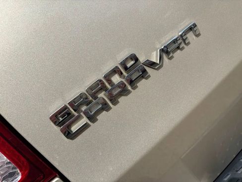 Used 2014 Dodge Grand Caravan SXT w/ Quick Order Package 29G SXT FWD image 9