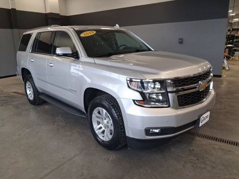 Used 2019 Chevrolet Tahoe LT image 2