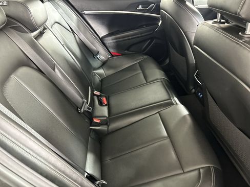 Used 2026 Genesis G70 2.5T RWD image 25