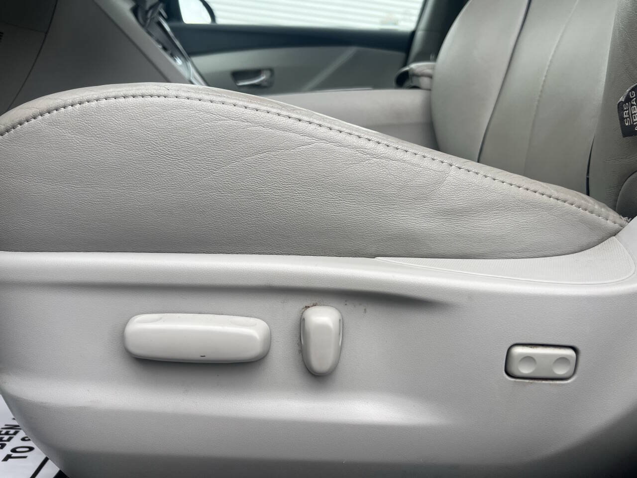 Used 2013 Toyota Venza XLE w/ XLE Premium Pkg AWD/4WD image 34