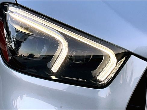 Used 2023 Mercedes-Benz GLE 53 AMG 4MATIC image 29