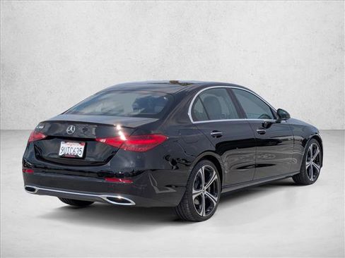 Used 2025 Mercedes-Benz C 300 Sedan image 5
