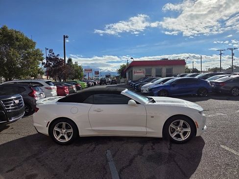 Used 2020 Chevrolet Camaro LT image 7