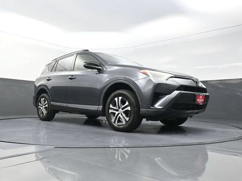 Used 2016 Toyota RAV4 LE FWD image 30