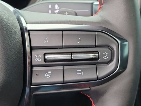 Used 2025 GMC Yukon AT4 Ultimate image 28