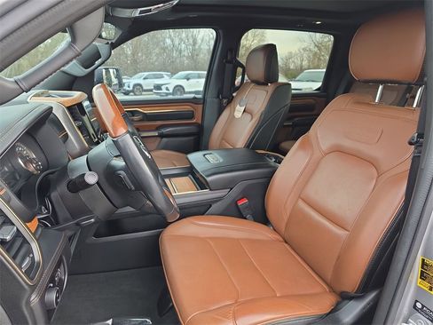 Used 2022 RAM 1500 Limited w/ Body Color Bumper Group image 20