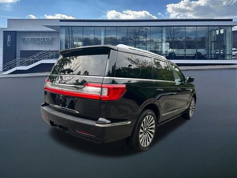 Used 2021 Lincoln Navigator Reserve AWD/4WD image 8