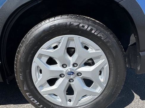 Used 2023 Subaru Forester AWD/4WD image 22