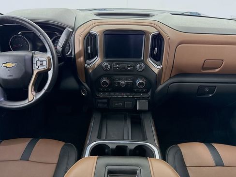 Used 2019 Chevrolet Silverado 1500 High Country w/ Technology Package image 14