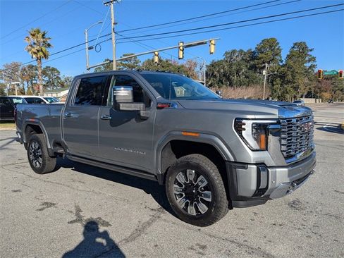 New 2026 GMC Sierra 2500 Denali w/ Denali Reserve Package image 2