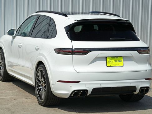 Used 2020 Porsche Cayenne Turbo image 54
