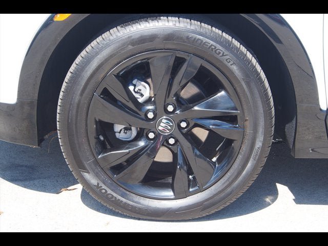 Used 2024 Buick Encore GX Sport Touring FWD image 9