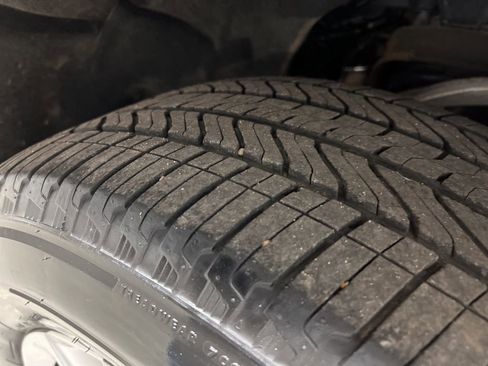 Used 2024 Chevrolet Silverado 1500 Custom image 44