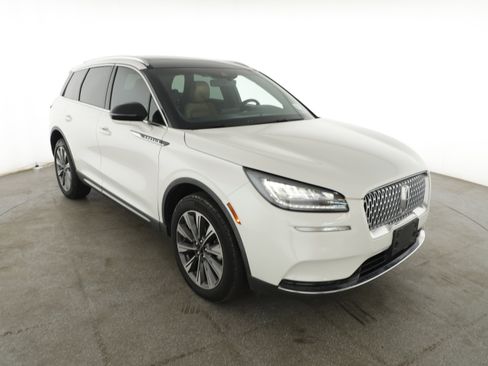 Used 2020 Lincoln Corsair Reserve image 10