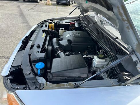Used 2013 Nissan Titan SV AWD/4WD image 35