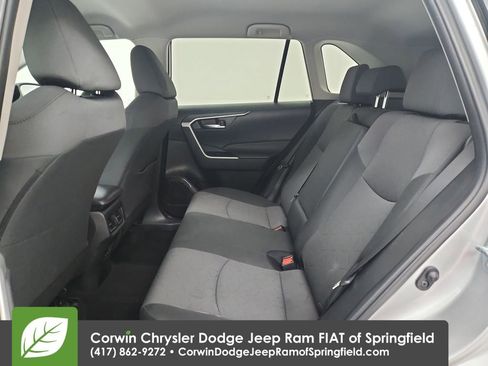 Used 2024 Toyota RAV4 XLE image 31