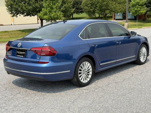 Used 2017 Volkswagen Passat 1.8T SE w/ SE Lighting Package FWD image 8