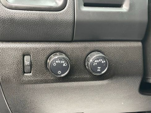 Used 2022 Chevrolet Colorado LT image 33