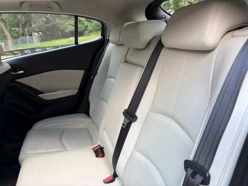 Used 2017 MAZDA MAZDA3 Grand Touring w/ Premium Equipment Package FWD image 7