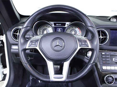 Used 2013 Mercedes-Benz SL 550 image 21