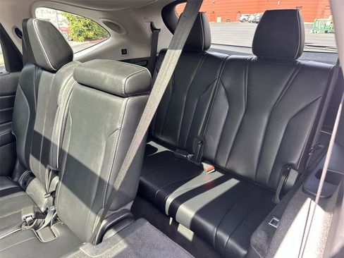 Used 2023 Acura MDX SH-AWD w/ Advance Package image 41