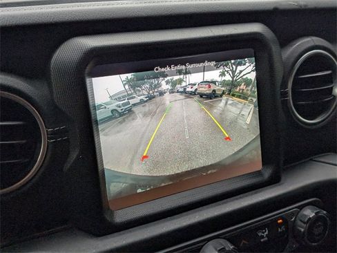 Used 2021 Jeep Wrangler Unlimited Sahara w/ Safety Group image 20