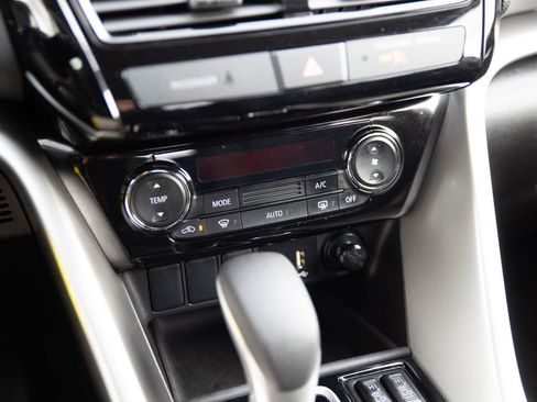 Used 2023 Mitsubishi Eclipse Cross LE AWD/4WD image 13