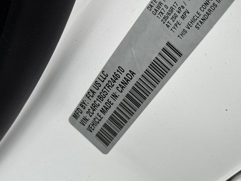 New 2026 Chrysler Pacifica Select image 27