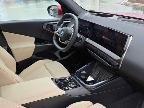 Used 2025 BMW X3 xDrive30i w/ Premium Package image 10