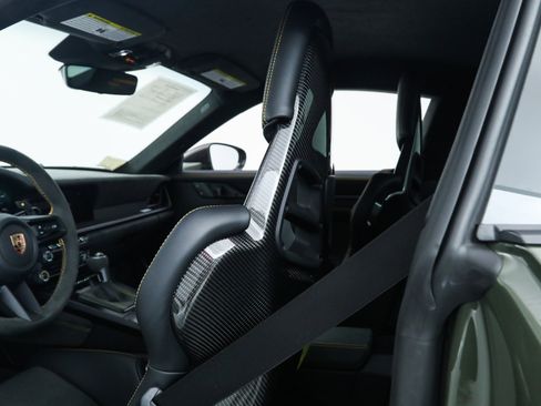 Used 2025 Porsche 911 GT3 RS image 28