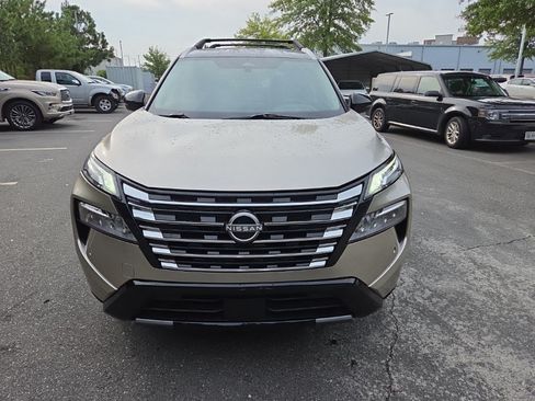 Used 2026 Nissan Rogue Platinum w/ Platinum Premium Package AWD/4WD image 2