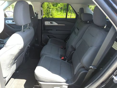Certified 2025 Ford Explorer Active AWD/4WD image 14