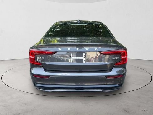 Certified 2025 Volvo S60 B5 Core AWD/4WD image 4