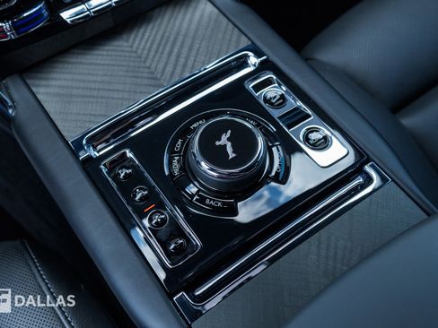 Used 2020 Rolls-Royce Cullinan AWD/4WD image 27