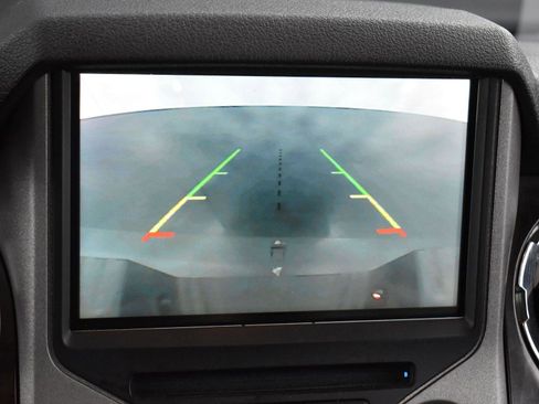 Used 2015 Ford F350 Platinum w/ Platinum Package image 27