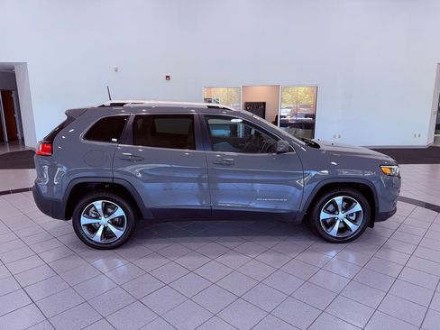 Used 2020 Jeep Cherokee Limited image 13
