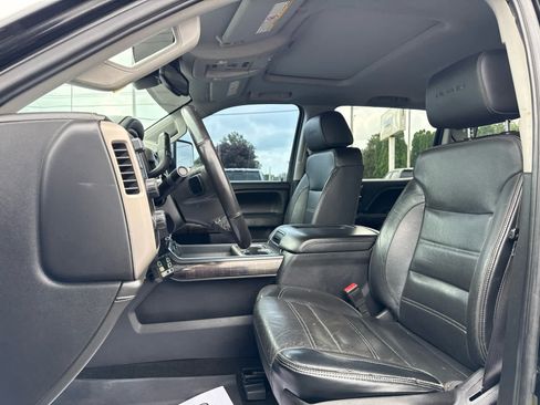 Used 2016 GMC Sierra 2500 Denali w/ Duramax Plus Package AWD/4WD image 11