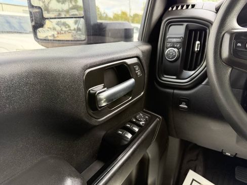 Used 2020 Chevrolet Silverado 2500 W/T w/ Gooseneck/5TH Wheel Package RWD image 29