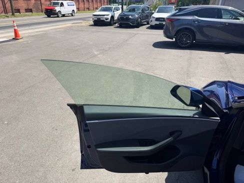 Used 2025 Tesla Model 3 RWD image 11
