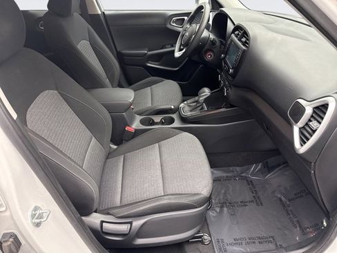 Used 2020 Kia Soul S image 16