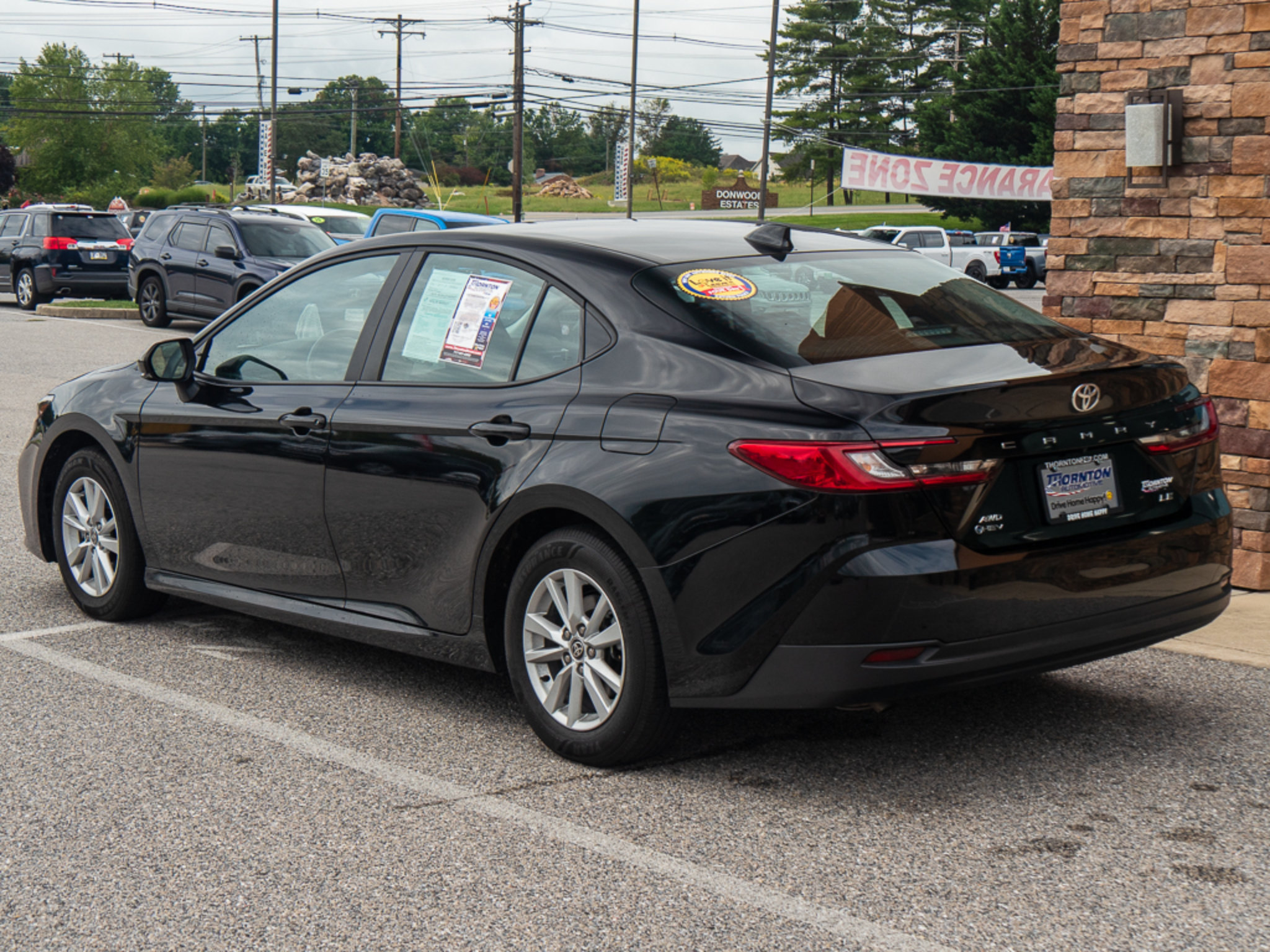 Used 2025 Toyota Camry LE w/ Convenience Package AWD/4WD image 5