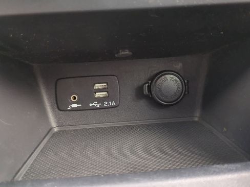 Certified 2023 Subaru Forester Premium image 30